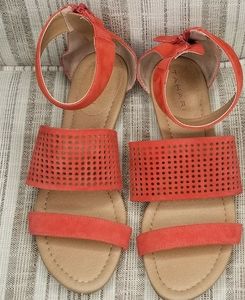 Tahari Dance coral sandals. 7.5